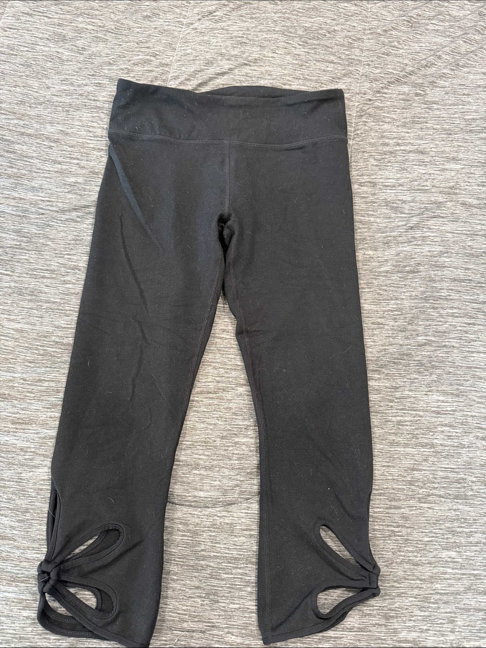 Fabletics Black Tie-Hem Capri Leggings